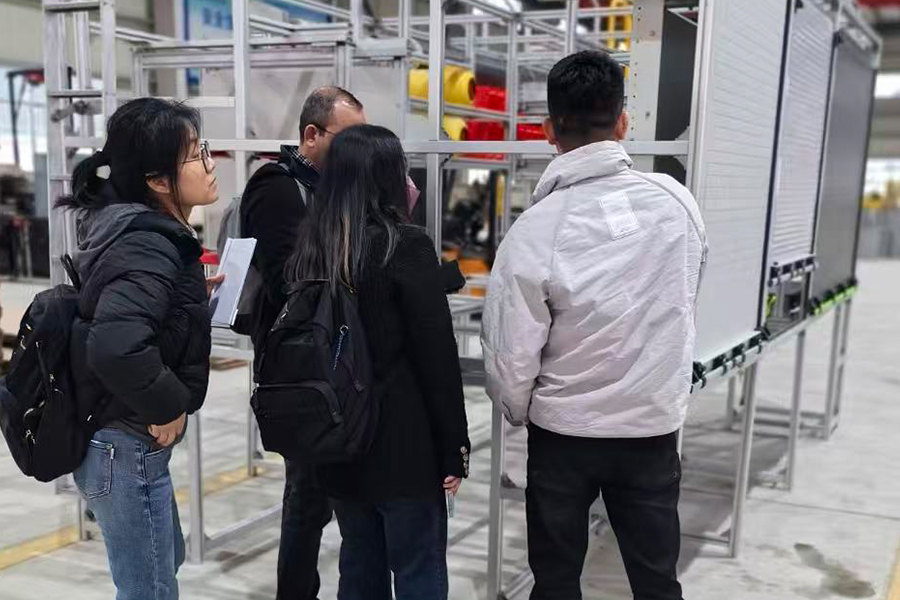 Müşteri fabrikayı ziyaret etti